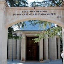 Süleyman Demirel Demokrasi ve Kalkınma Müzesi